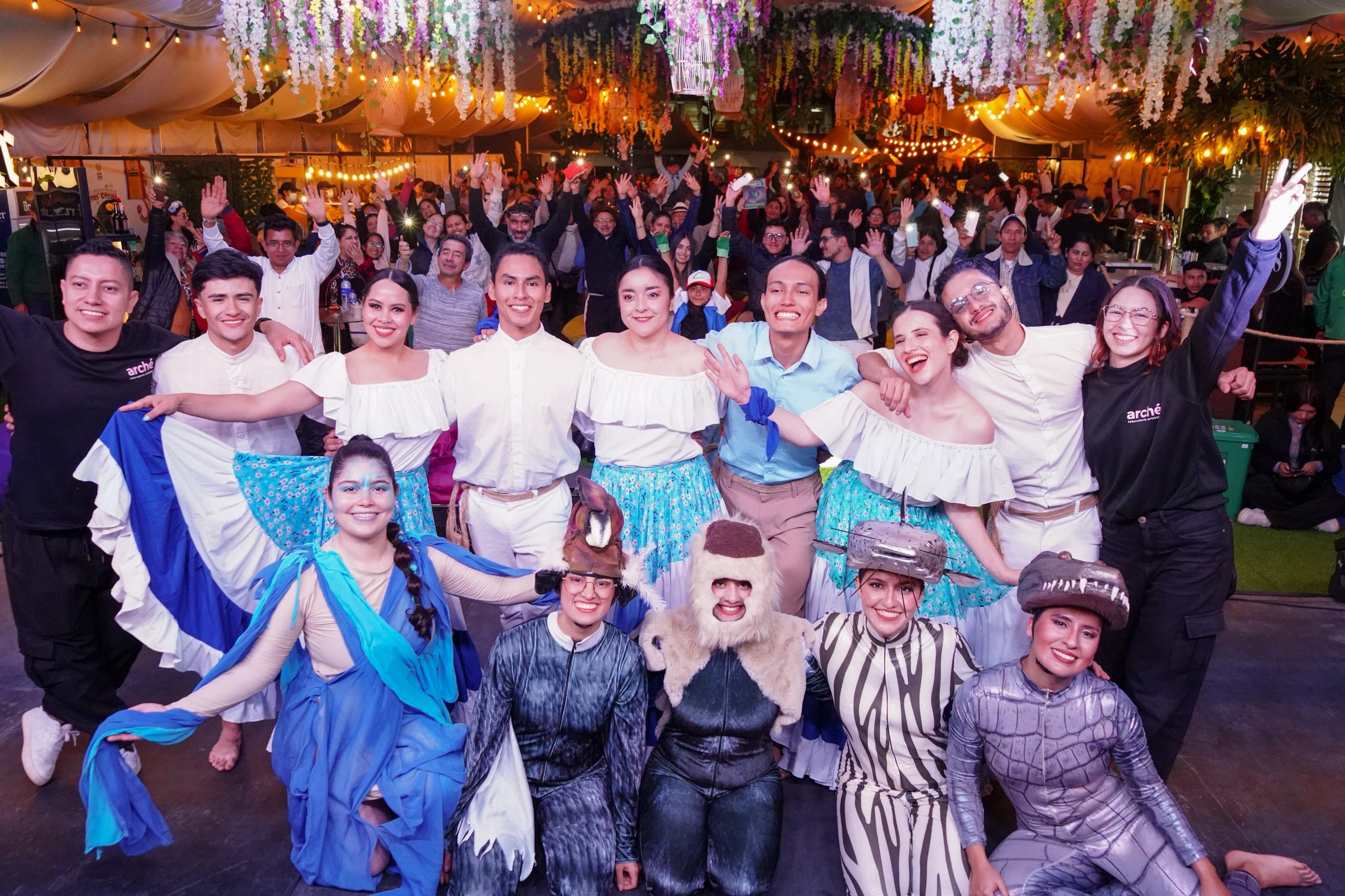 Las danzas internacionales marcaron el ritmo del FICC hasta el último día