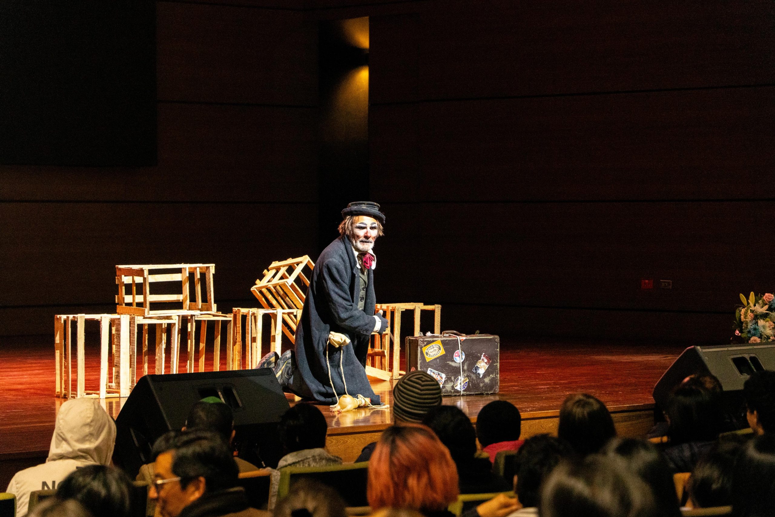 “The Train”: un viaje entre la risa y la nostalgia que cerró por lo alto el área de Circo del FICC